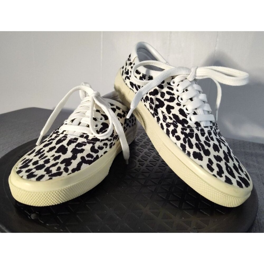 Saint Laurent Paris Babycat Skate Leather Sneakers In White/Black Size 34